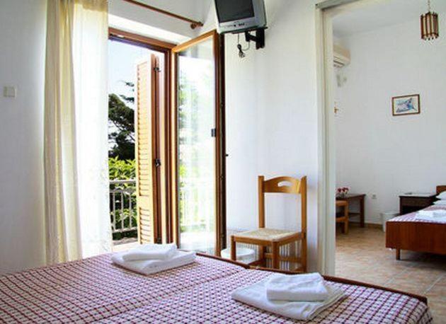 Artemon Hotel Artemonas Buitenkant foto