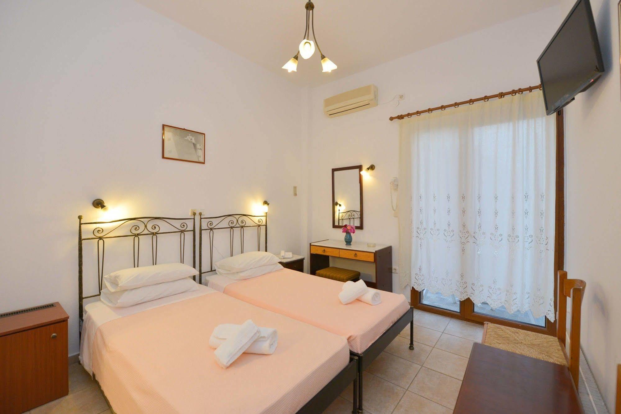 Artemon Hotel Artemonas Buitenkant foto
